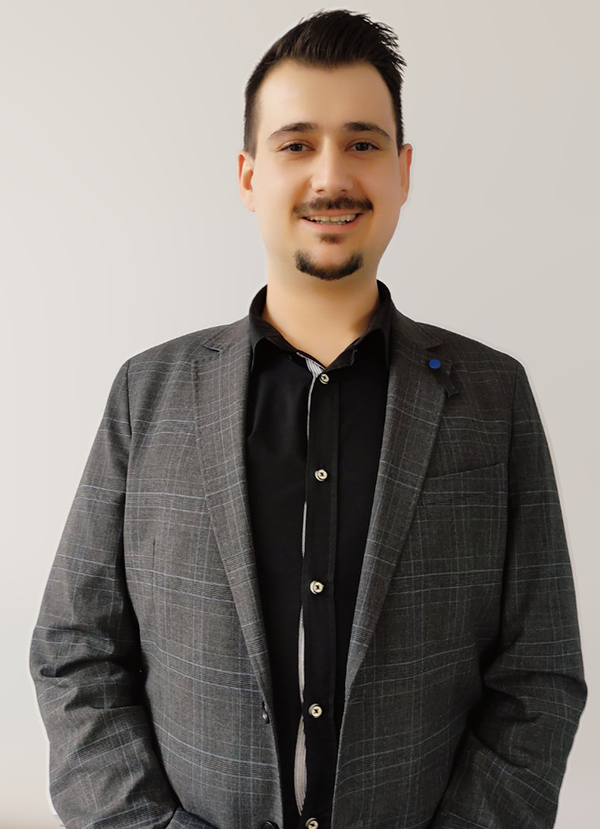 Јован Комад